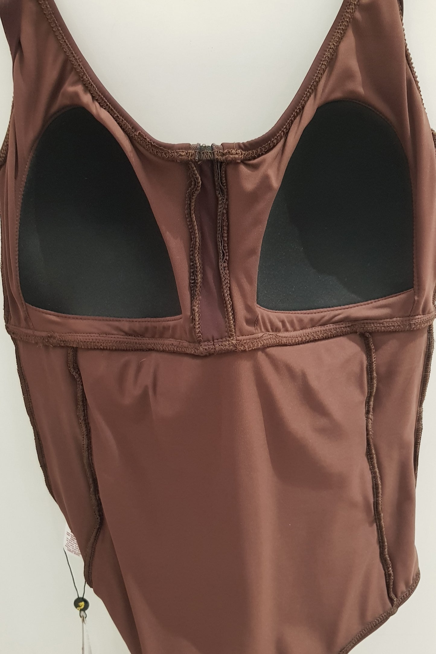 בגד ים שלם מחטב קים חום