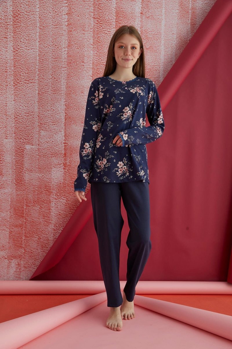 פיג'מה לנשים 95% כותנה 5% אלסטן כחול כהה פרחים ורודים ן Morena