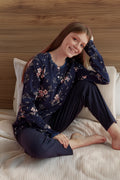 פיג'מה לנשים 95% כותנה 5% אלסטן כחול כהה פרחים ורודים